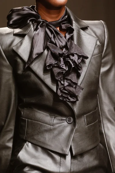 Look 25